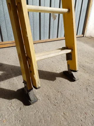 Escalera extensible manual fibra de vidrio