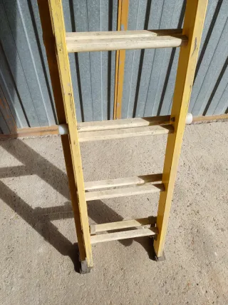 Escalera extensible manual fibra de vidrio