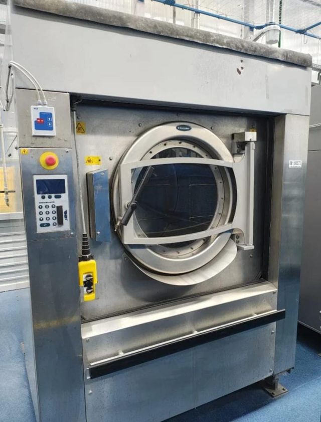 Lavadora Industrial Electrolux W31100H 120kg