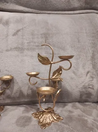 2 Castiçais Vintage Dourados Folha