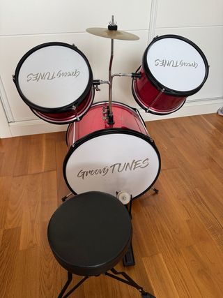 Batería musical infantil en muy buen estado
