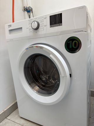 Lavadora Beko 7 kg Seminueva.