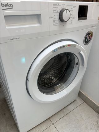 Lavadora Beko 7 kg Seminueva.
