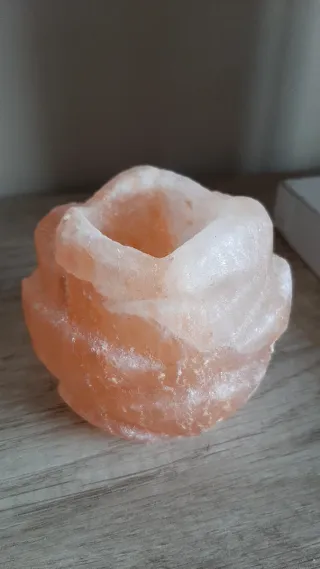 Portacandele in pietra di sale