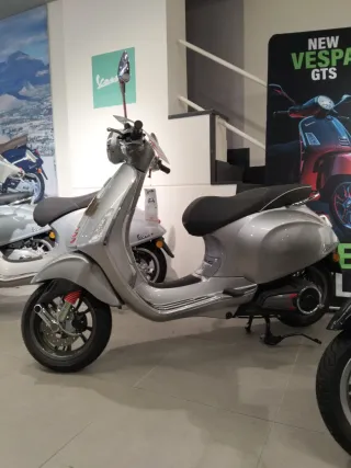 Vespa GTS 125 Eléctrica
