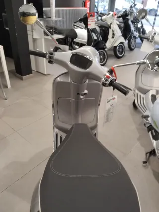 Vespa GTS 125 Eléctrica