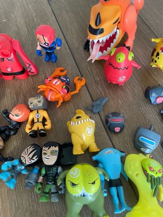 Lote Mutant Buster + Titan Figuras