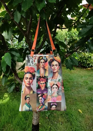 Artesanía.Hecho a mano.Bolso reversible asas piel