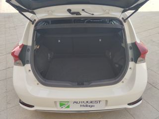 TOYOTA AURIS HYBRID 1.8 140H AUTOMÁTICO