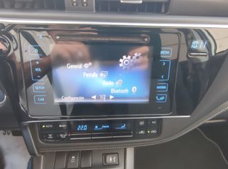 TOYOTA AURIS HYBRID 1.8 140H AUTOMÁTICO