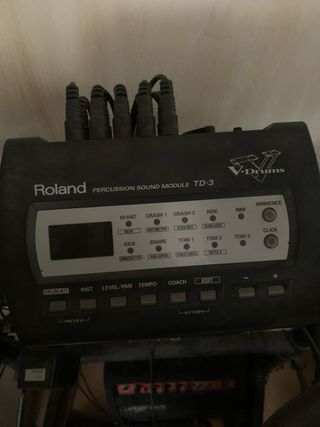 Batería Electrónica Roland TD-3+ amplificador