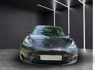 Tesla Roadster 2019