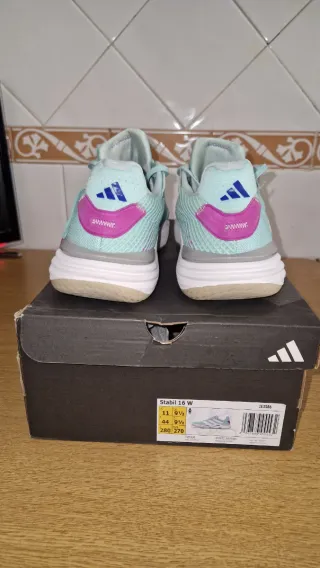 Adidas Stabil 16. Deportes de pista interior. T 44