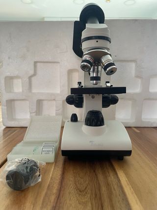 Microscopio Telmu