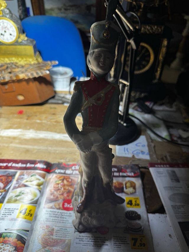 Figura militar antigua