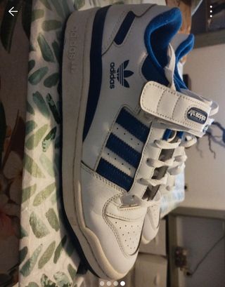 Zapatillas Adidas blancas y azules