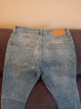 Pantalones Vaqueros talla 40 con rotos