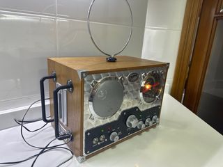 Radio Spirit of St. Louis Marrón/Plata