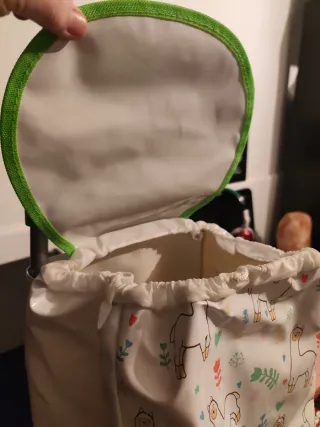 Carrito de compra infantil con estampado