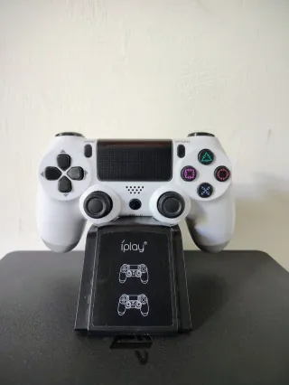 PlayStation 4 Slim Negra + Joystick