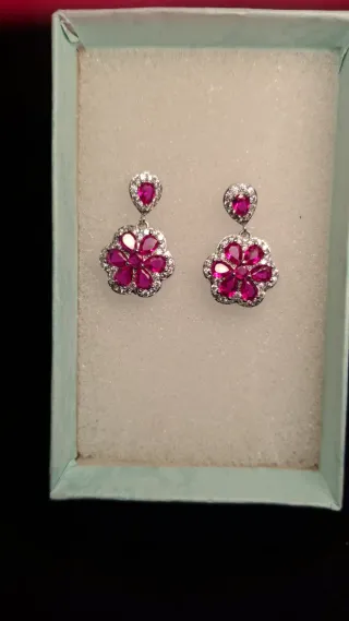 Pendientes de fiesta rojos y plateados