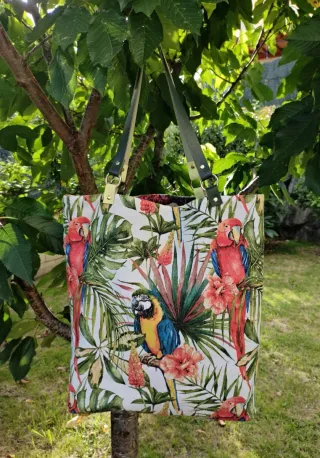 Hecho a mano.Artesano.Bolso reversible asas piel