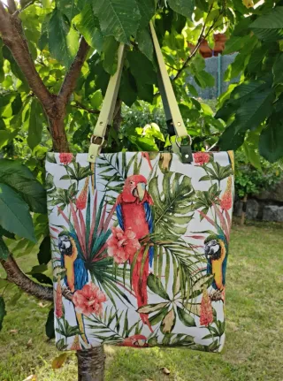 Hecho a mano.Artesano.Bolso reversible asas piel