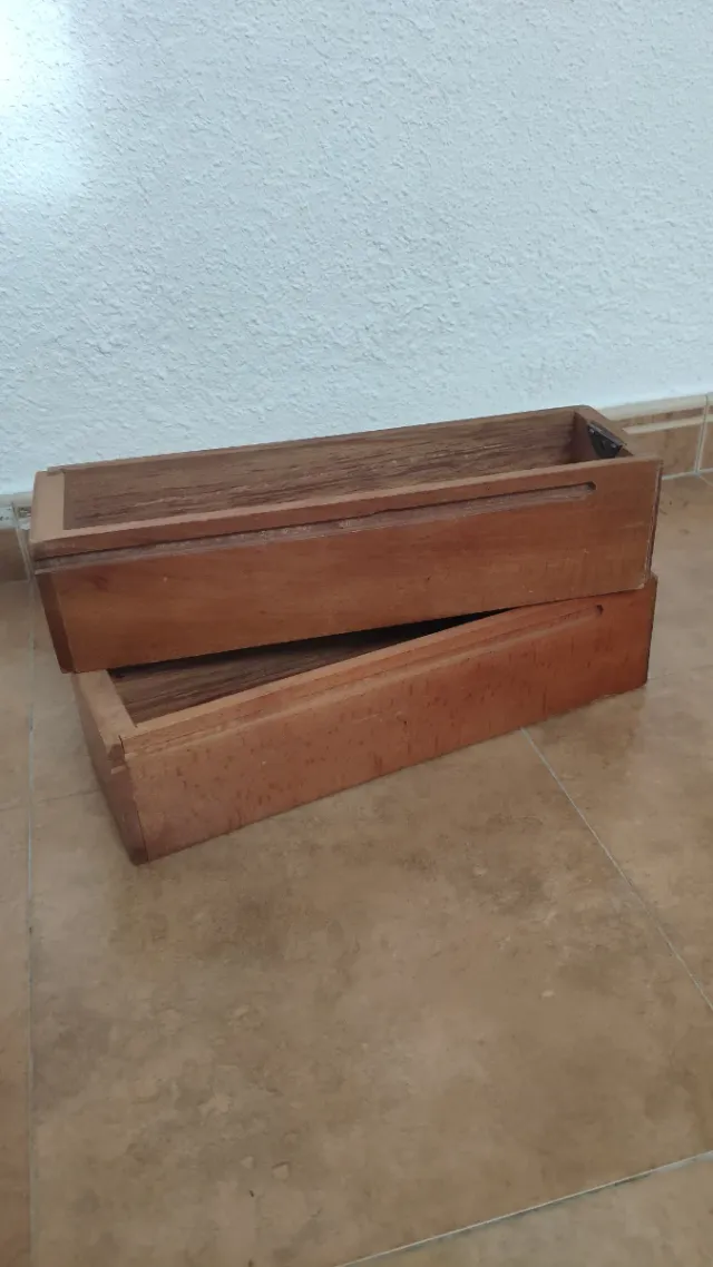 CAJONES DEMAQUINA DE COSER ALFA ANTIGUA.