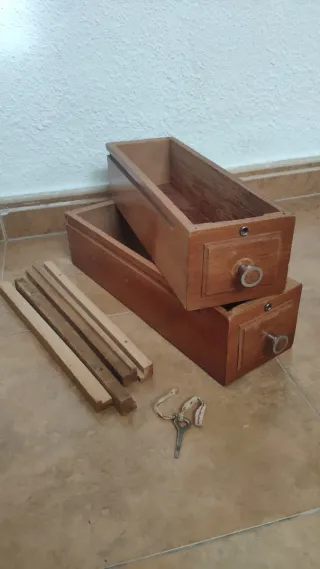 CAJONES DEMAQUINA DE COSER ALFA ANTIGUA.