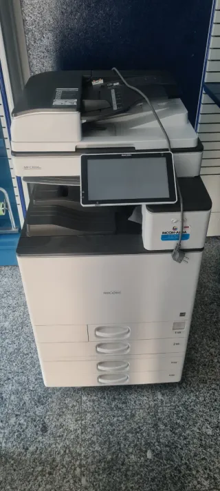 Impresora Multifuncional Ricoh MP C3004ex