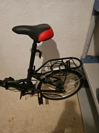 Bicicleta plegable negra