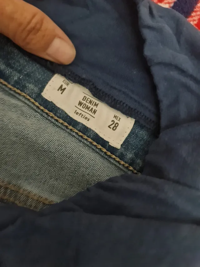 Tejano premamá azul