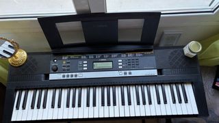 Yamaha E243 Teclado Electrónico