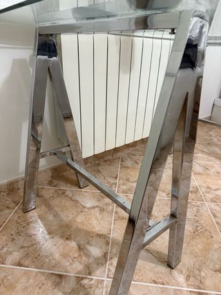 Mesa de comedor cristal y caballetes de aluminio