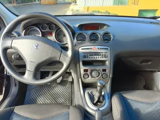 Peugeot 308 2011