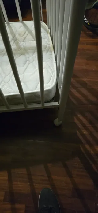 CUNA para bebes marca Micuna  Dulces