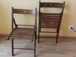 Sillas plegables de madera (2 unidades)