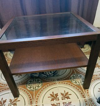 Conjunto mesas madera y cristal