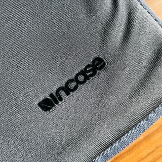 INCASE Funda para Portátil 13" a 15"