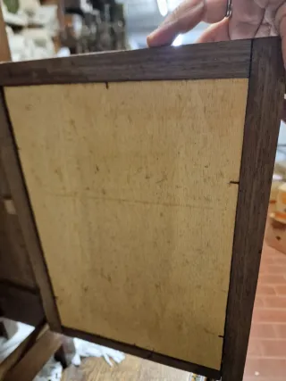 Modello Armadietto con Specchio da Restaurare