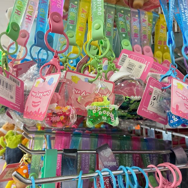 Llaveros Kawaii Panda y Botella con Agua