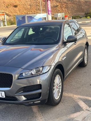 Jaguar F-Pace 2016