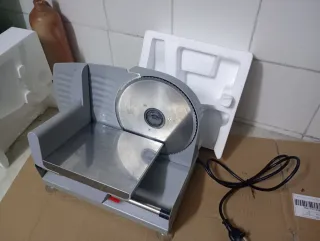 Cortafiambres Eléctrico