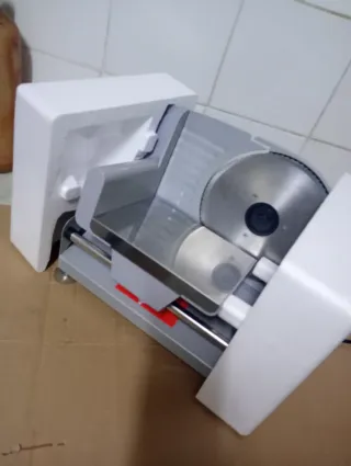 Cortafiambres Eléctrico