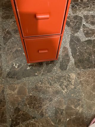 Cajonera alta naranja piel sintética