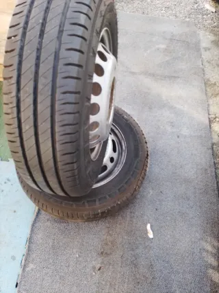 2Neumáticos y llantas Mercedes Sprinter