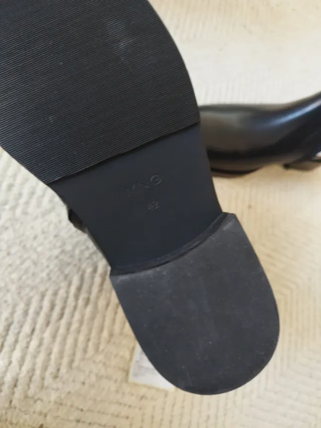 Botines negros hombre