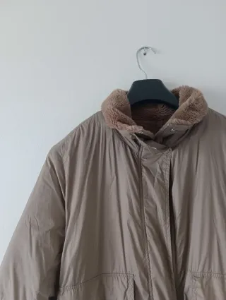 Abrigo Adolfo Domínguez impermeable y reversible