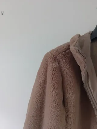 Abrigo Adolfo Domínguez impermeable y reversible