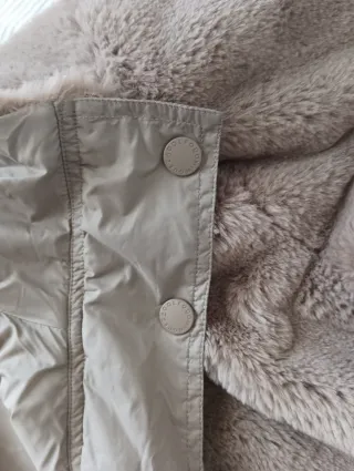 Abrigo Adolfo Domínguez impermeable y reversible